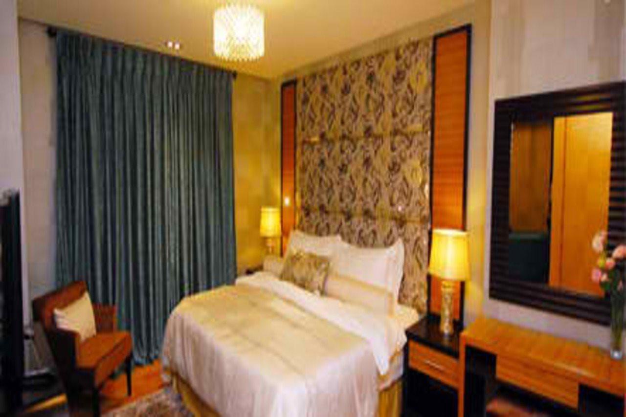 The Royal Mandaya Hotel Davao Exterior foto